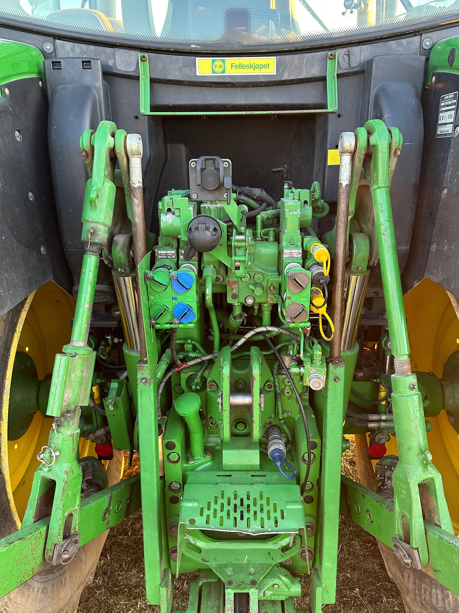 John Deere 6125R – 2012