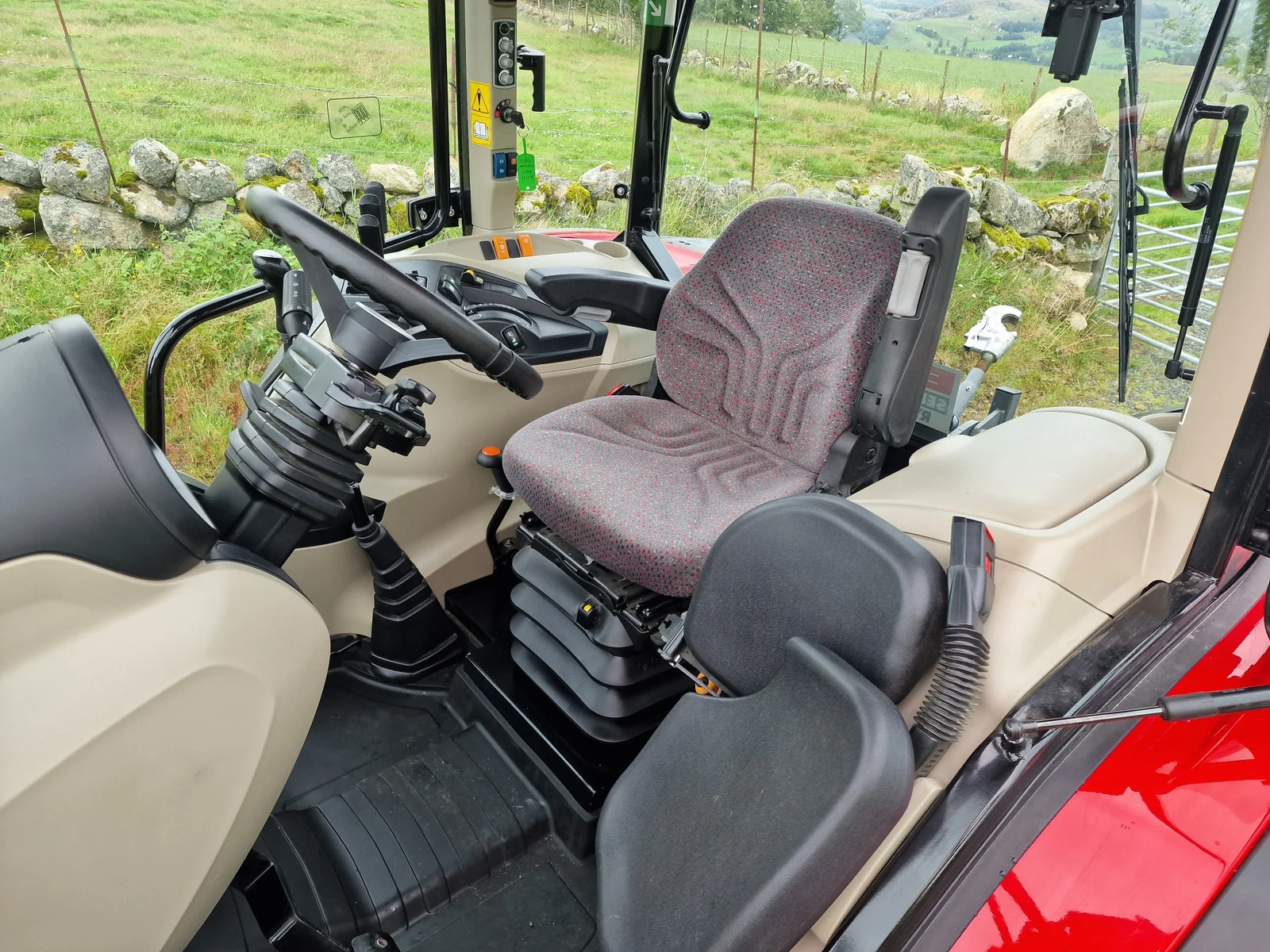 Massey Ferguson 4710M Dyna 2 – 2021