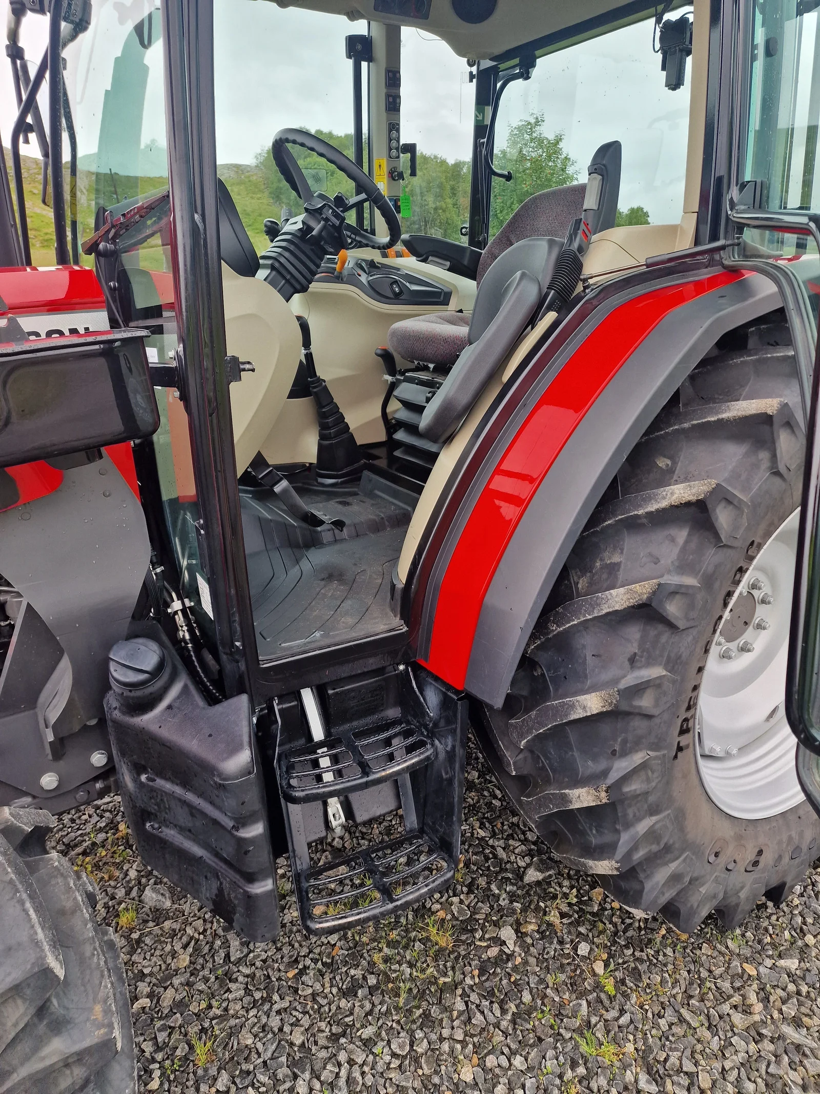 Massey Ferguson 4710M Dyna 2 – 2021