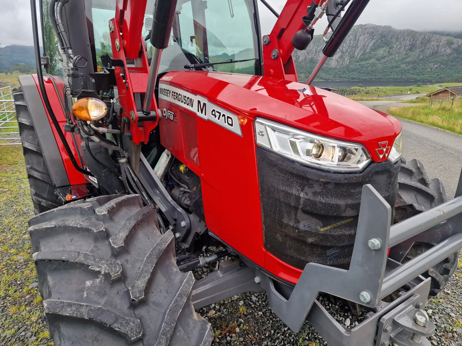 Massey Ferguson 4710M Dyna 2 – 2021