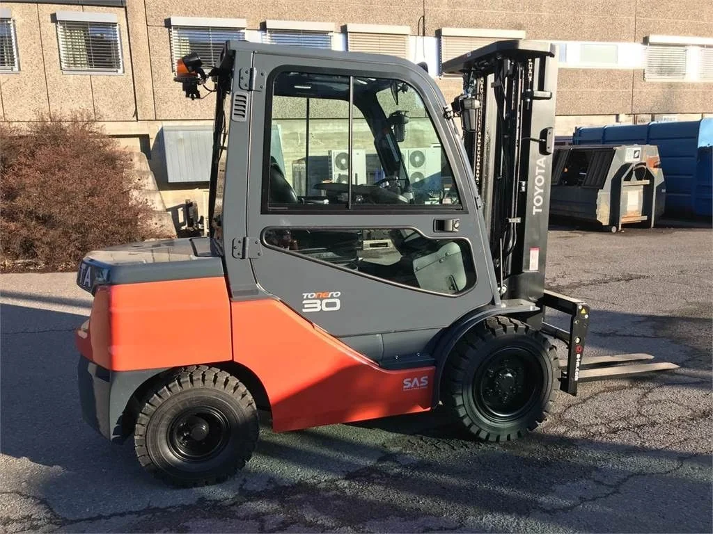 Toyota 52-8FDF30 – 2023